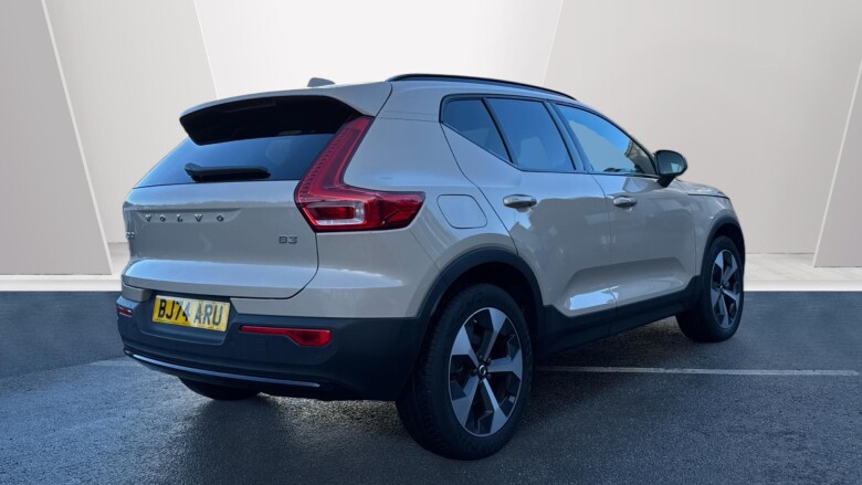 Volvo XC40 2.0 B3P Plus Dark 5dr Auto Petrol Estate